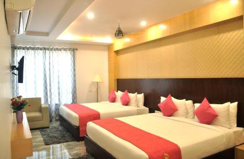 Sarnath House | Hotel SGT Plaza