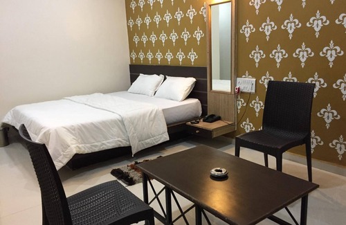 Talegaon Dabhade Hotel | Hotel Sheetal