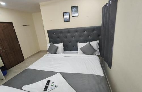 Kondapur House | Hotel Shri Biraj Residency