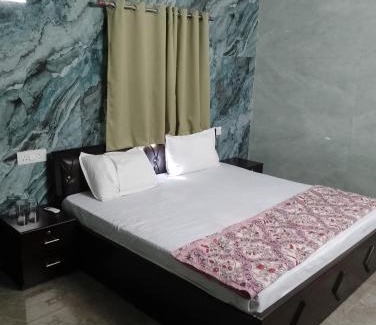 Ambikapur Hotel | Hotel Shri Shyam Kunj