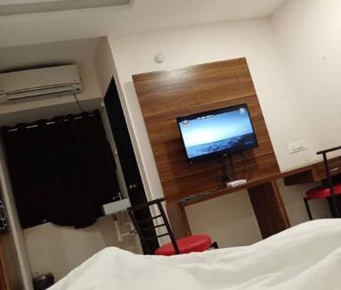 Bavdhan House | Hotel Silver Homes