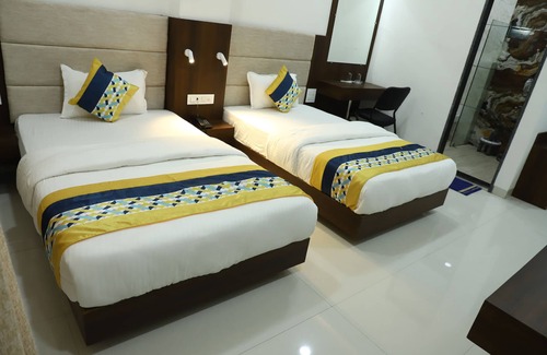 Khandwa Hotel | Hotel Singhnature