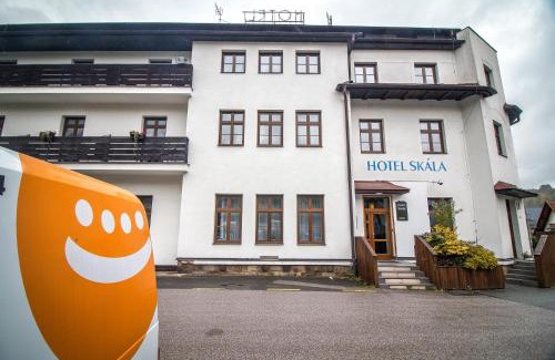Mala Skala Hotel | Hotel Skála