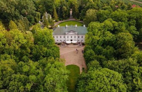 Belsk Duzy Hotel | Hotel & Spa Pałac Mała Wieś