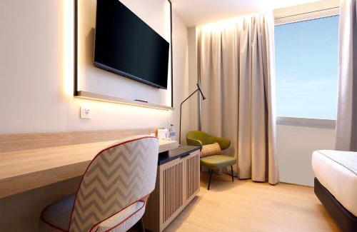 El Parc i la Llacuna del Poblenou Hotel | Hotel & Spa Villa Olimpica Suites