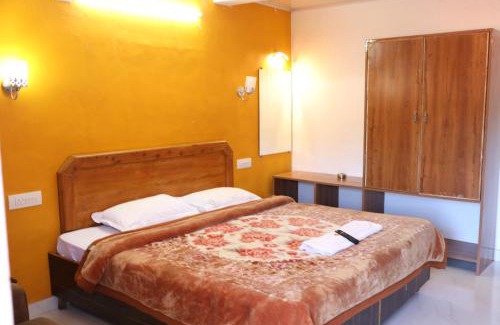Thalayathimund Hotel | Hotel Sri Balaji