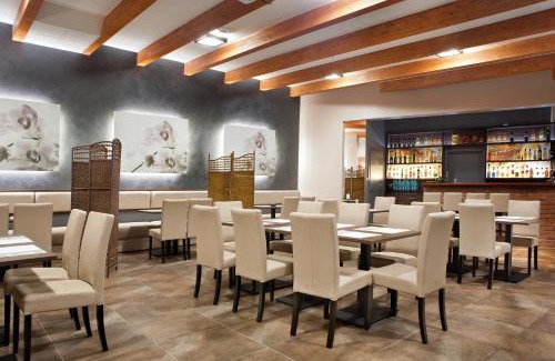 Piekary Slaskie Hotel | Hotel Stara Kamienica
