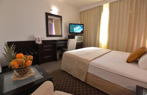 Banovo brdo Hotel | Hotel Sumadija