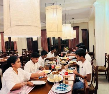 Kataragama Hotel | Hotel Sunflower