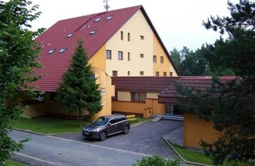 Svratka Hotel | HOTEL SVRATKA