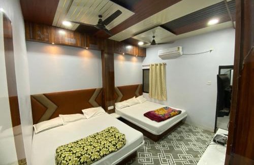 Omkareshwar Hotel | Hotel tamanna yadav