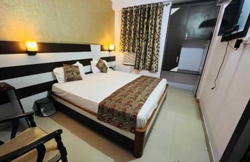 Bhubaneshwar House | Hotel Temple City Near Station