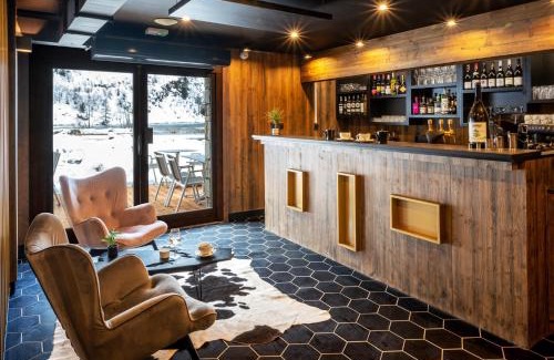 Les Brevieres Hotel | Hotel Tetras Lodge