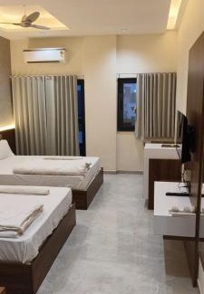 Visnagar Hotel | Hotel The Grand Khodiyar
