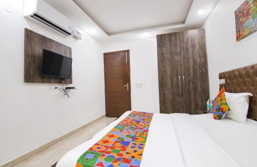 Chhatarpur Hotel | Hotel The Premium Villa