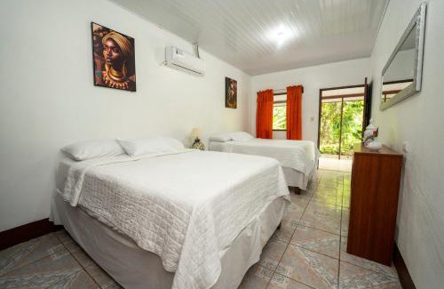 Tortuguero Hotel | Hotel Tortuguero Beachfront