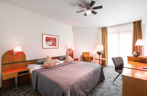 Prague 8 Hotel | Hotel Troja