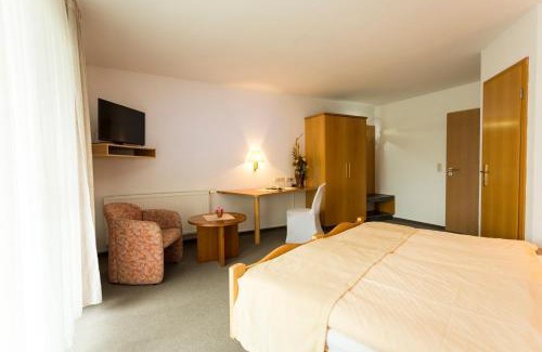 Schenkendobern Hotel | Hotel und Restaurant Karpfenschänke