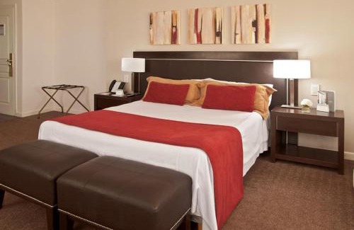 Punta Mogotes Hotel | Hotel Uthgra Sasso