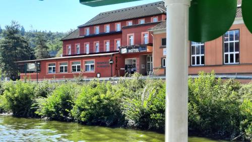 Davle Hotel | Hotel V Pivovaře Davle