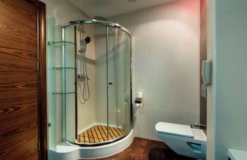 Asaba Hotel | Hotel Valerie Suites