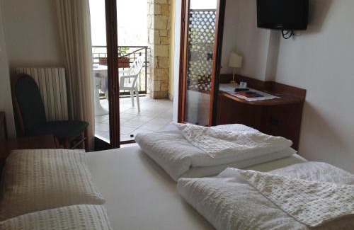 Brenzone sul Garda Hotel | Hotel Veronesi