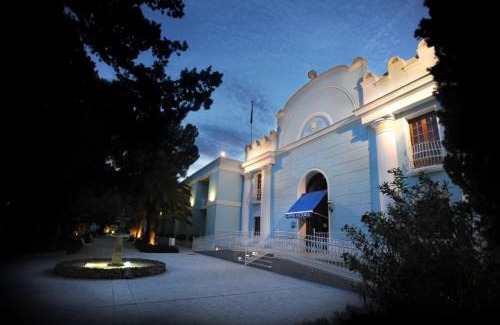 Los Banos de Fortuna Hotel | Hotel Victoria