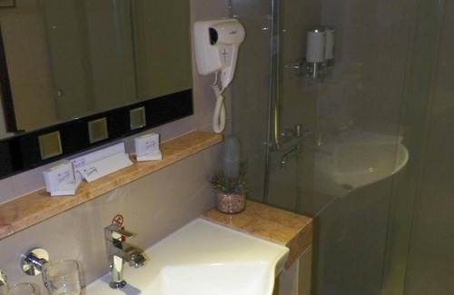 Arjuna Hotel | Hotel Victory Bandung