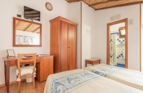 Cabras Hotel | Hotel Villa Canu