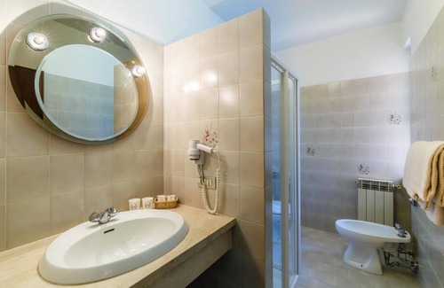 Pescia Hotel | Hotel Villa delle Rose