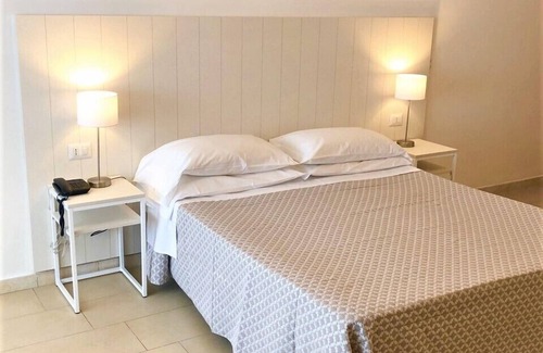 Minturno Hotel | Hotel Villa Eleonora