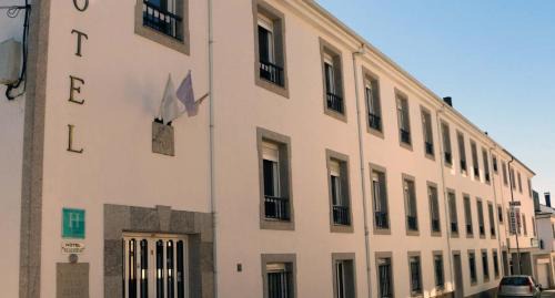 Portomarin Hotel | Hotel Villa Jardín