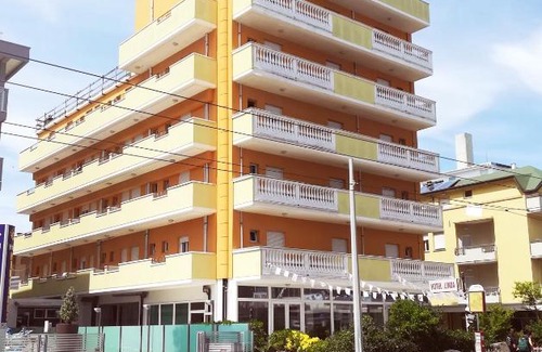 Fogliano Marina Hotel | Hotel Villa Linda - Family Hotel - Nuova Costruzione Antisismica