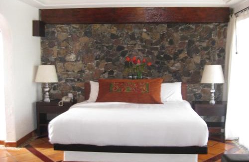 El Pueblito Hotel | Hotel Villa Mexicana Golf & Equestrian Resort