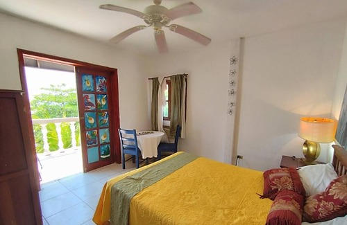 Pochomil Hotel | Hotel Villa Ordonez