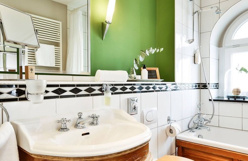 Nordend Hotel | Hotel Villa Orange