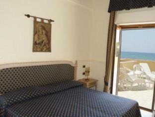 Porto Empedocle Hotel | Hotel Villa Romana