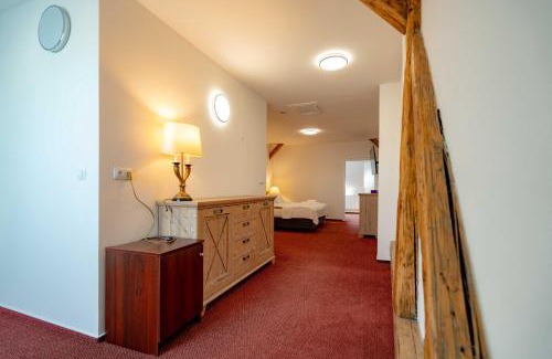 Prestice Hotel | Hotel Volf
