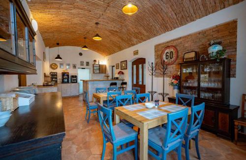 Prestice Hotel | Hotel Volf