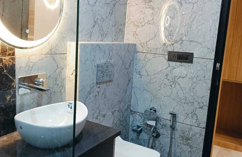 Shivalik Nagar Hotel | Hotel W Grand - A Boutique Hotel