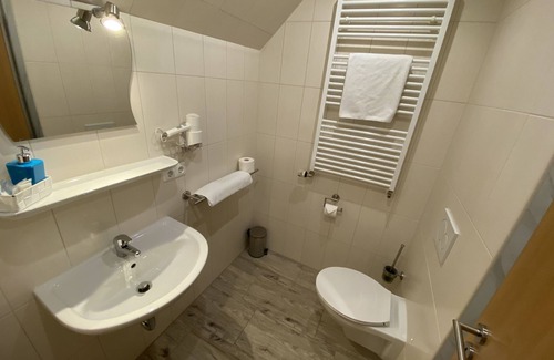 Feuchtwangen Hotel | Hotel Wilder Mann Ristorante Pizzeria Lo Scoglio