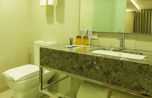 Downtown Tacloban Hotel | Hotel XYZ