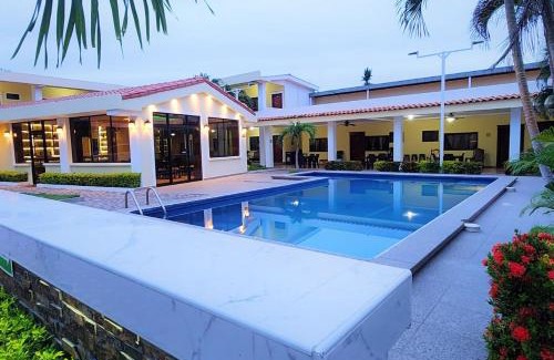 San Luis Talpa Hotel | Hotel y Restaurante Maria Ofelia