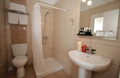 Ipsos Hotel | Hotel Yannis Corfu