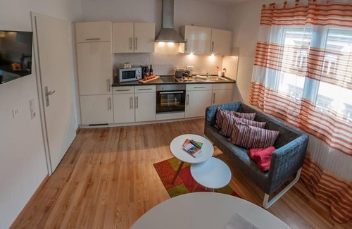 Waldfischbach-Burgalben House | Hotel Zum Schwan - apartment/apartment, shower, WC, 1 bedroom