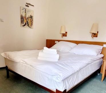 Centrum Hotel | Hotel Zajazd Kultury, dawniej Pocztowy