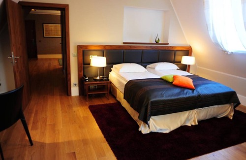 Lubliniec Hotel | Hotel Zamek Lubliniec
