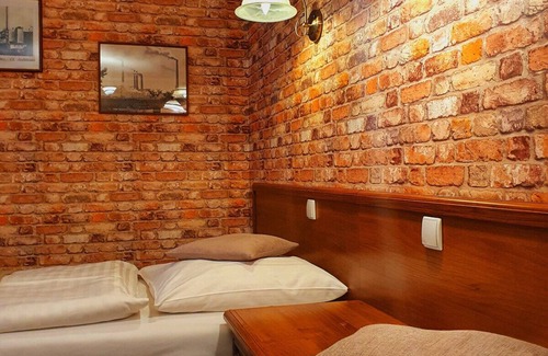 Krapkowice Hotel | Hotel Zamkowy Młyn