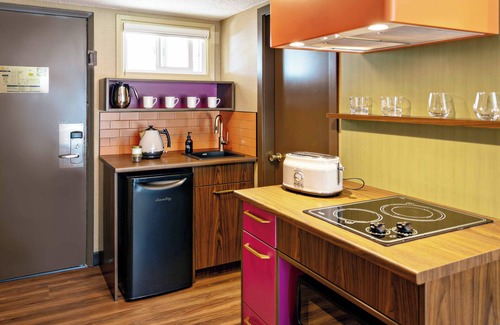 Burnside Hotel | Hotel Zed Victoria
