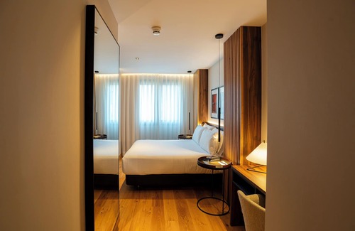 Esquerra de l'Eixample Hotel | Hotel Zenit Conde De Borrell
